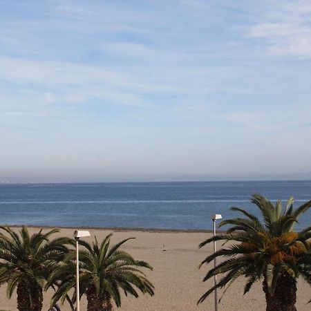 Apartamento En Primera Linea De Playa, Con Vistas A La Playa Y Con Wifi Roquetas de Mar Ngoại thất bức ảnh